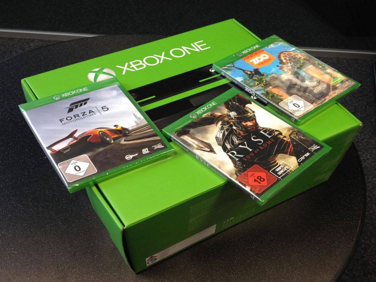 [22/11/2013] Ja, die PCGH ist ein PC-Magazin und Next-Gen-Konsolen sollten nur Nischenthema sein; trotzdem war die Neugierde groß, als die von den Spieleabteilungen entliehene Xbox One und PS4 in der Redaktion standen. Und allen Vorurteilen zu trotz schlichen einige Kollegen, allen voran der Spielonkel ins Testlabor, um einen genaueren Blick auf die dem Rechner wahrscheinlich unterlegene Spieleplattform zu werfen.