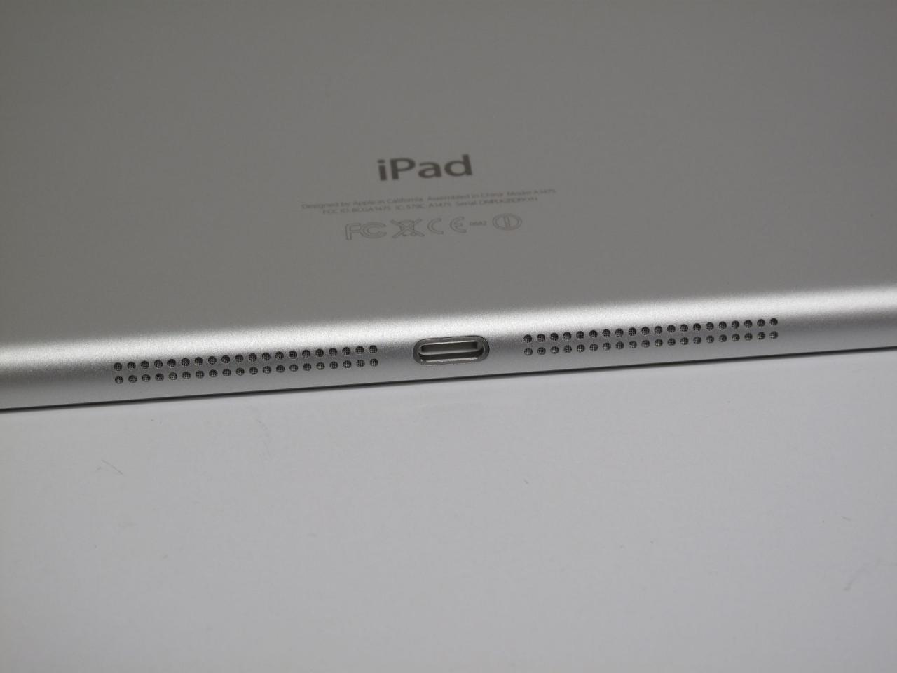 [06/11/2013] iPad Air: Tablet mit Model-Maßen (2)
