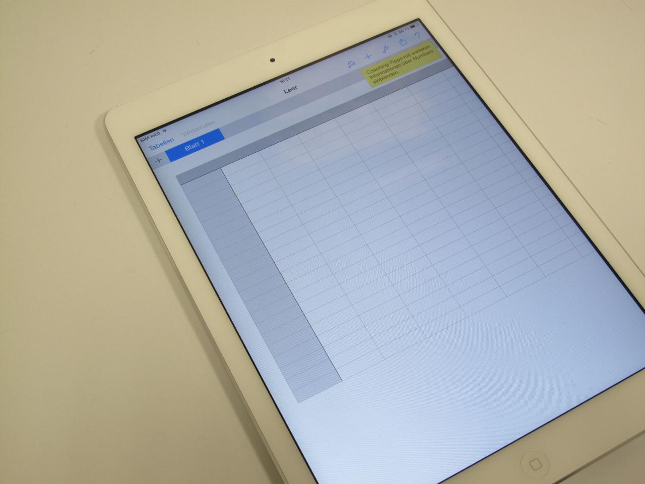 [06/11/2013] iPad Air: Tablet mit Model-Maßen (8)