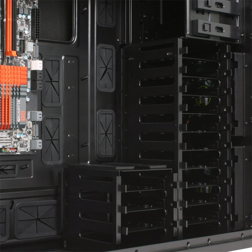 [05/12/2013] Nanoxia Deep Silence 6: Big-Tower für HTPX-Mainboards ab 200 Euro lieferbar (16)