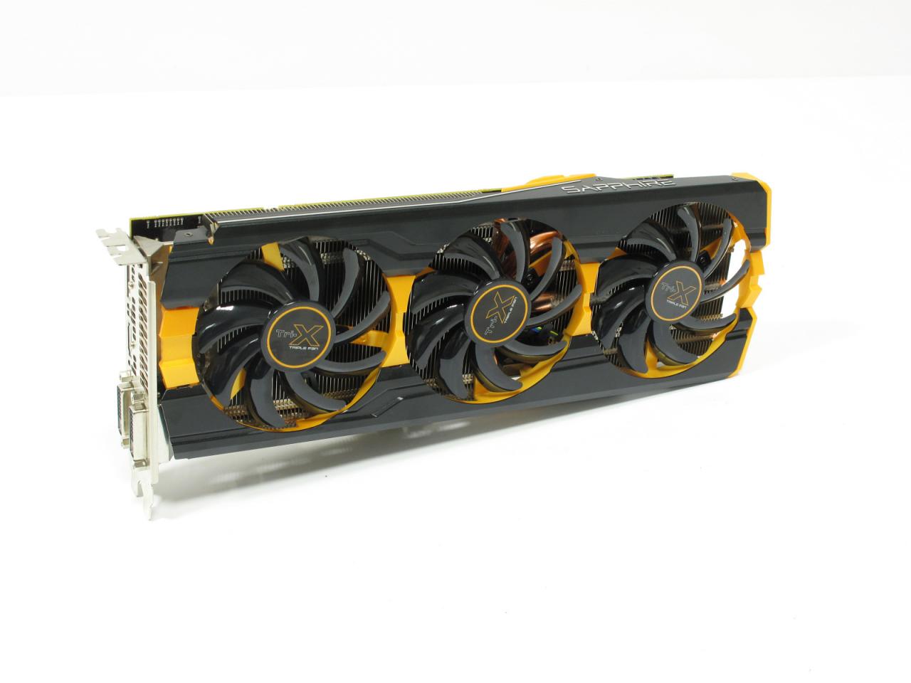[18/12/2013] Custom Designs von R9 290(X) - Die lang erwarteten Custom-Designs von AMDs kräftigen aber auch hemdsärmeligen Grafikkarten trudelten bei uns Ende des Jahres langsam ein. Wir hoffen auf viele weitere Modelle zu Beginn des nächsten Jahres.