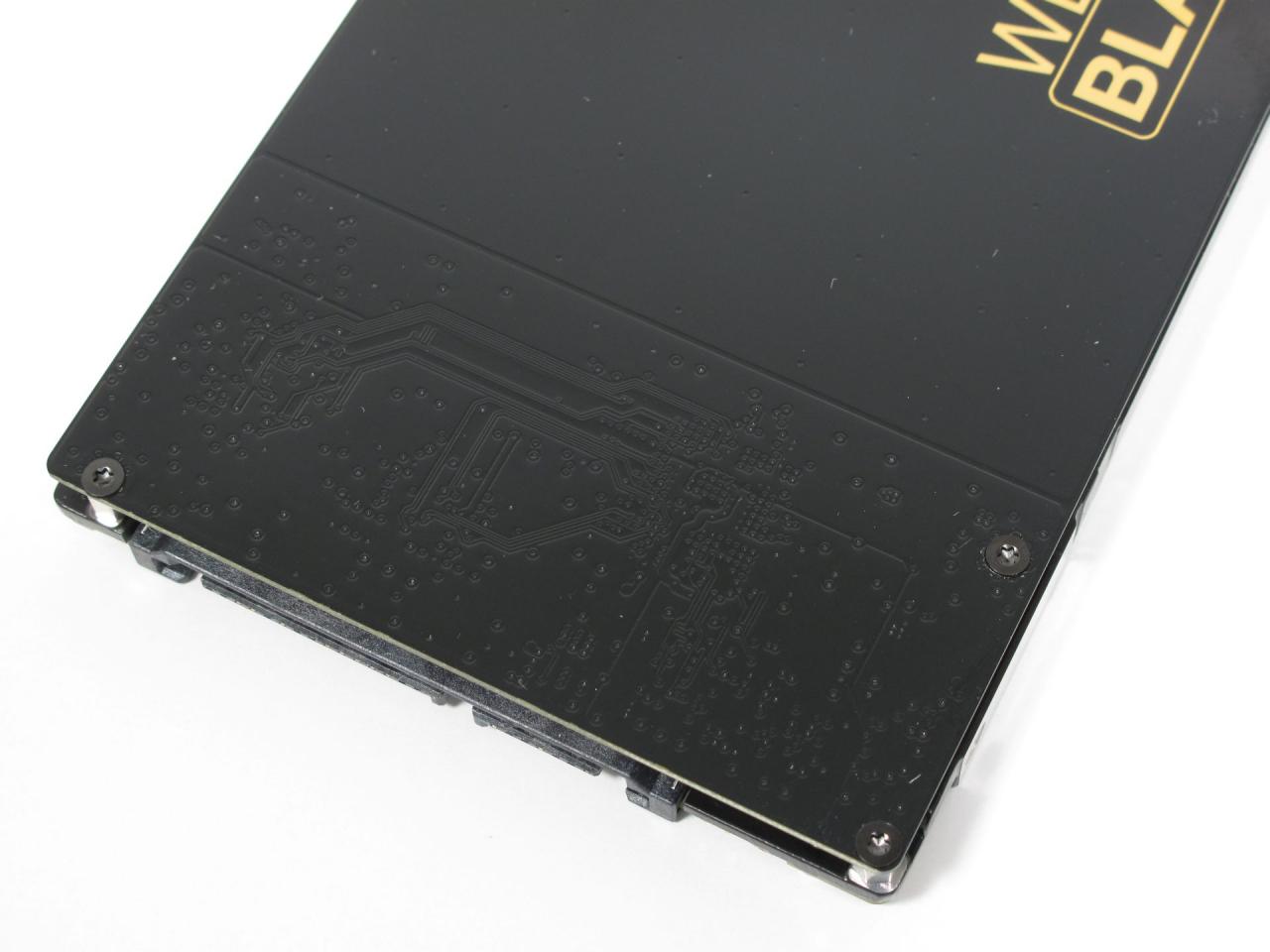 [02/12/2013] Western Digital Black 2 Dual Drive im Test: SSHD done right? (4)