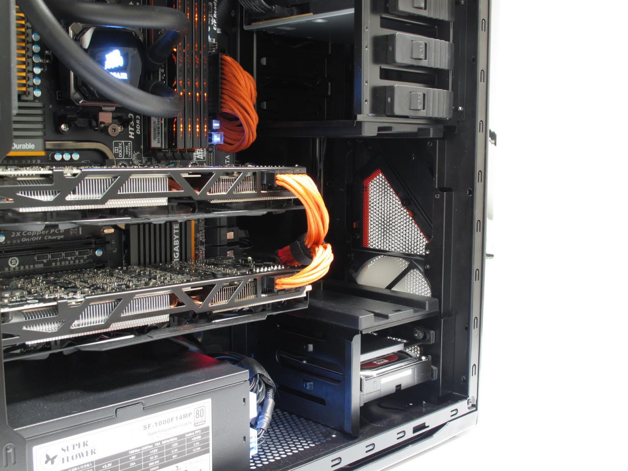 [16/01/2014] Caseking Royal Gaming Beast 5 GHz Crossfire Edition - Höllisch flotter Spiele-PC mit AMD-Highend-Hardware im Testlabor (6)