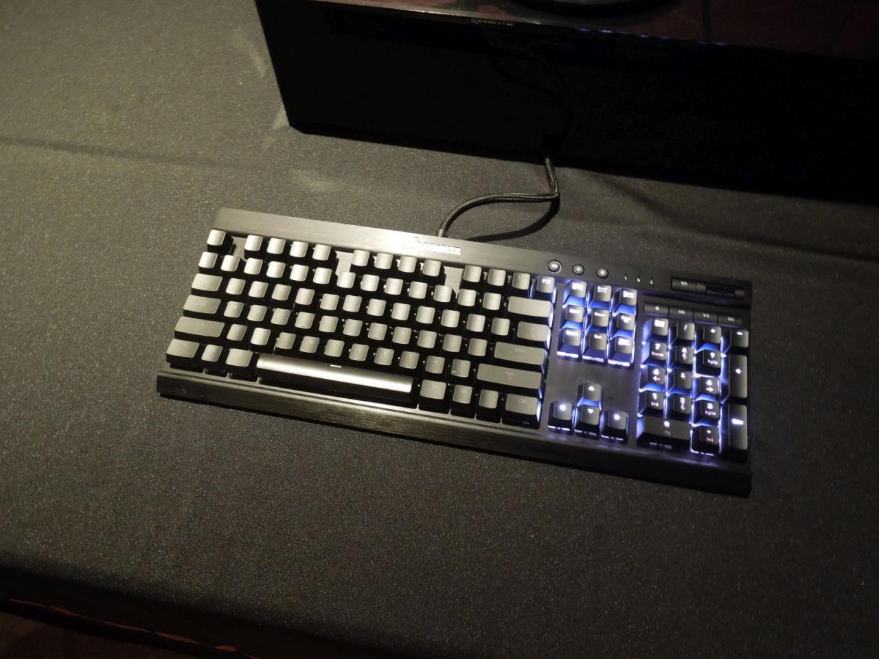 [09/01/2014] Corsair Cerry MX RGB - Welche Farbe soll es denn sein? (10)