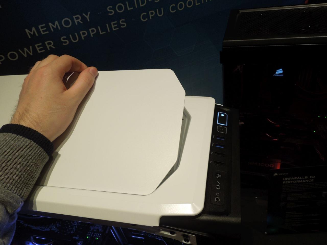 [09/01/2014] Corsair Graphite 760T: Big Tower mit riesigem Seitenfenster (7)