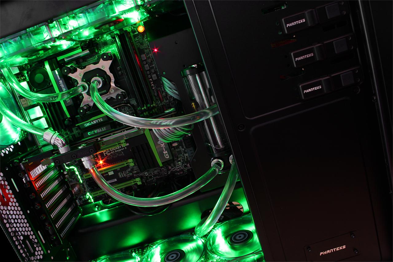 [17/01/2014] Update vom 18.01. mit Wakü-PCs im Schreibtisch (6)