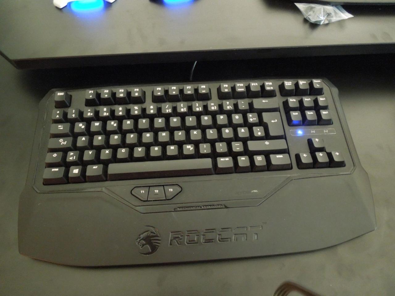 [09/01/2014] Kompakte Version der Roccat Ryos auf der CES gesichtet (5)