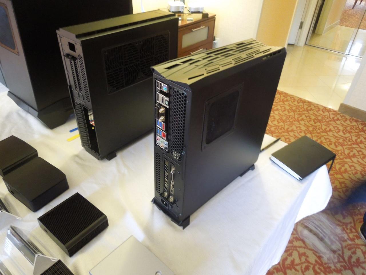 [10/01/2014] Das Steambox-Gehäuse Silverstone RVZ01 im Detail (9)