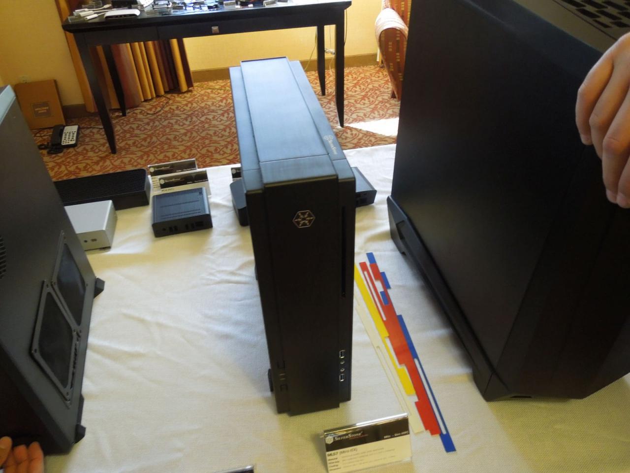 [10/01/2014] Das Steambox-Gehäuse Silverstone RVZ01 im Detail (15)