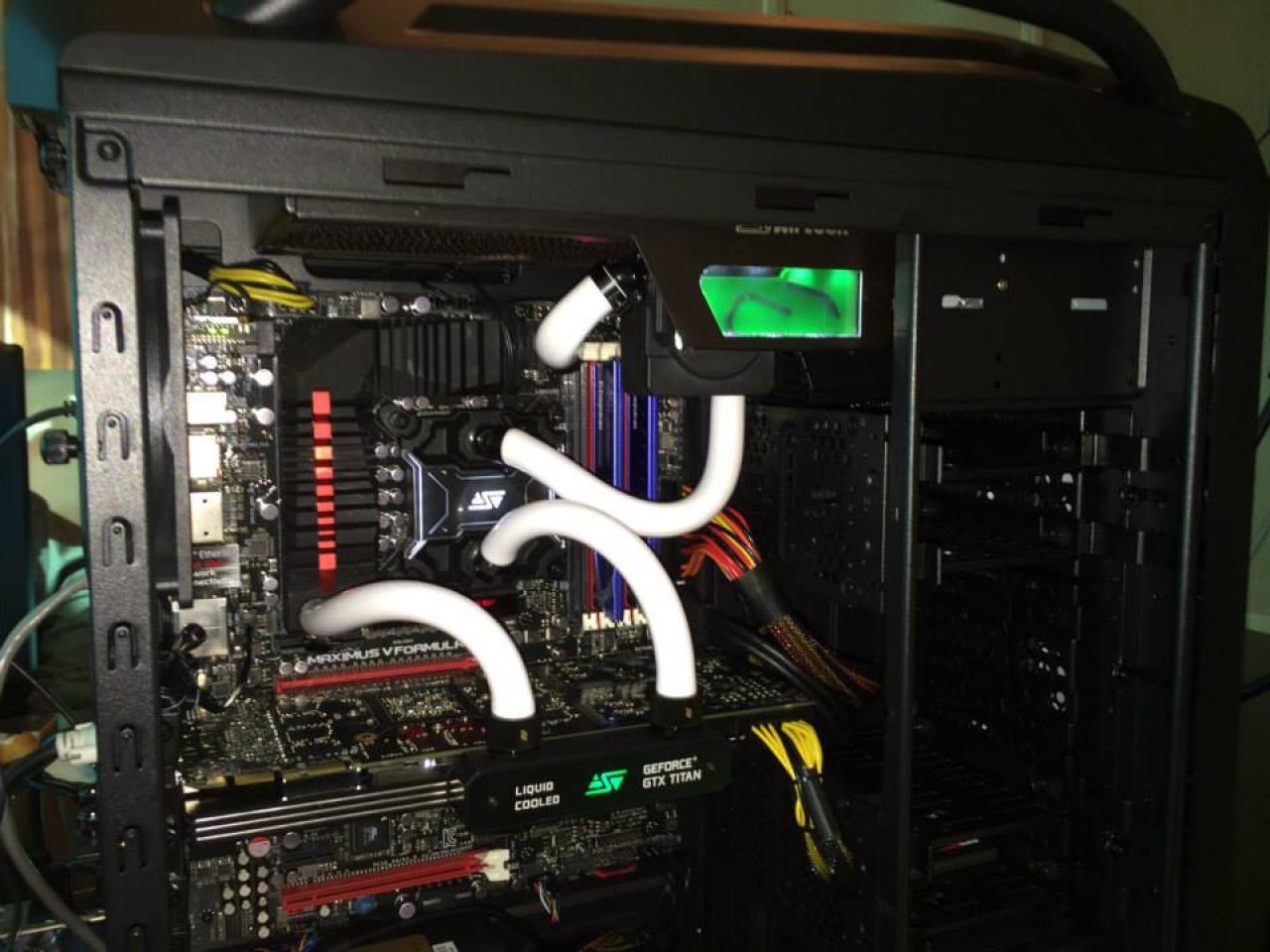 [13/01/2014] Swiftech H220X Kompaktwasserkühlung mit Grafikkarte und Mainboard erweitert
