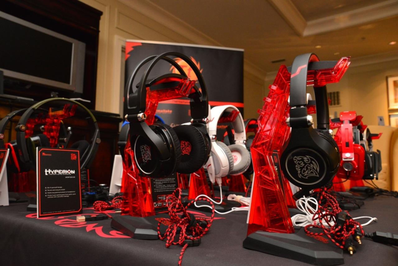 [09/01/2014] Tt Esports: Produkt-Lineup CES 2014 vorgestellt - Poseidon Z/X, Balmus, Level 10 M Hybrid, Ventus, Cronos GO/AD und Sybaris (7)