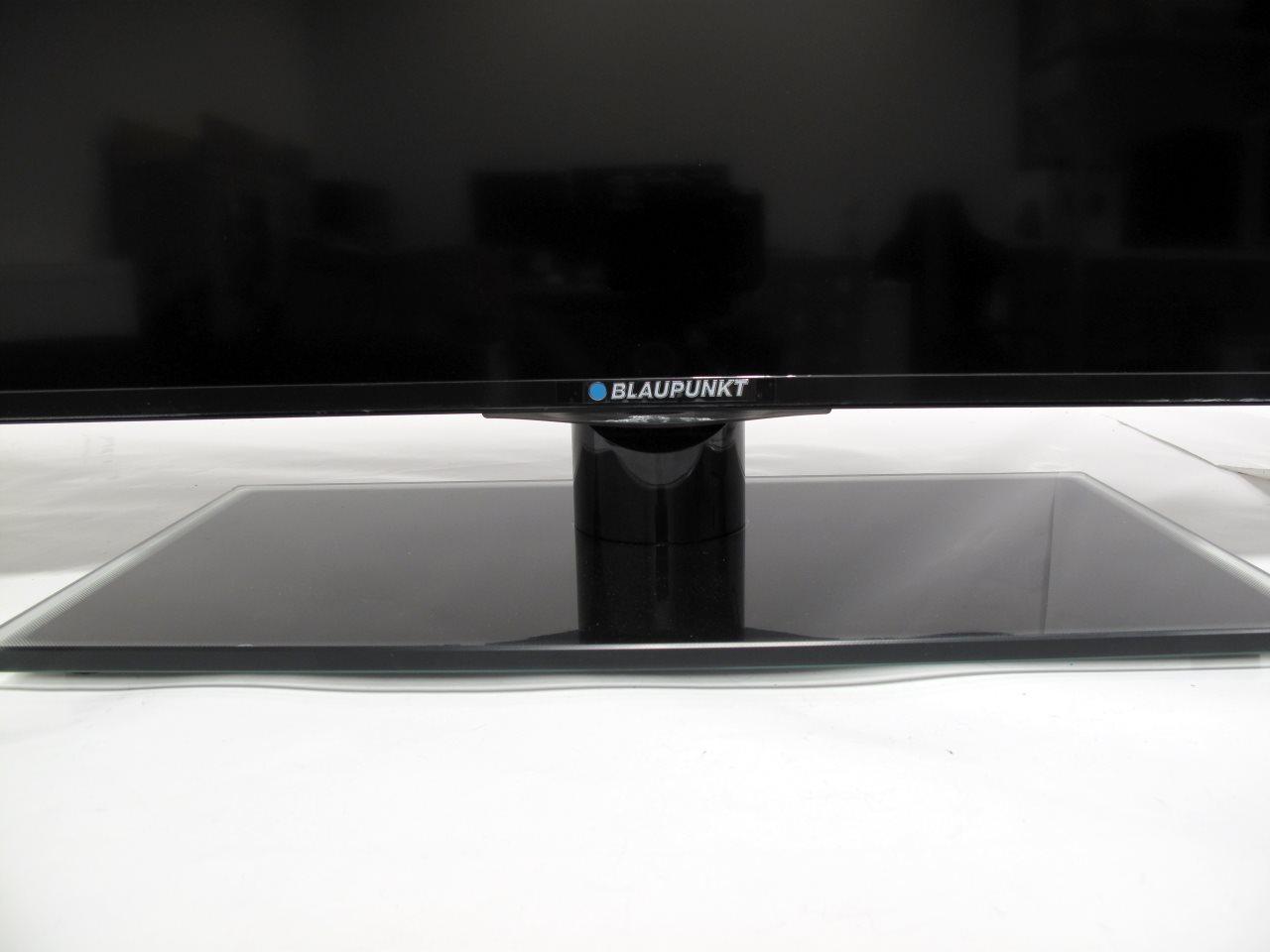 [27/02/2014] Blaupunkt B39C4K: Front