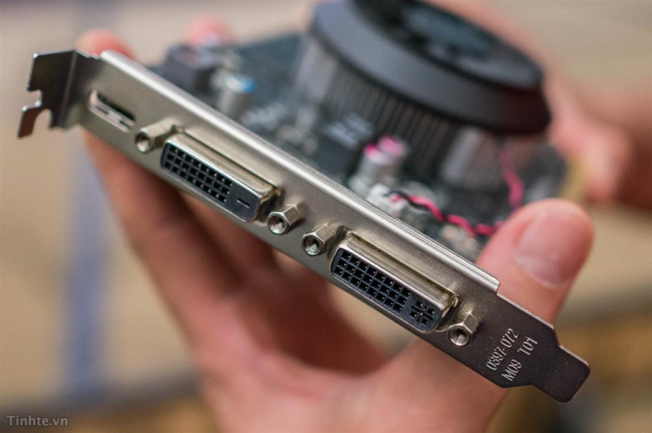 [15/02/2014] Nvidia Maxwell: Angeblich offizielle Folien zeigen Spezifikationen von Geforce GTX 750 und GTX 750 Ti - 800er-Serie kommt in der zweiten Jahreshälfte (1)