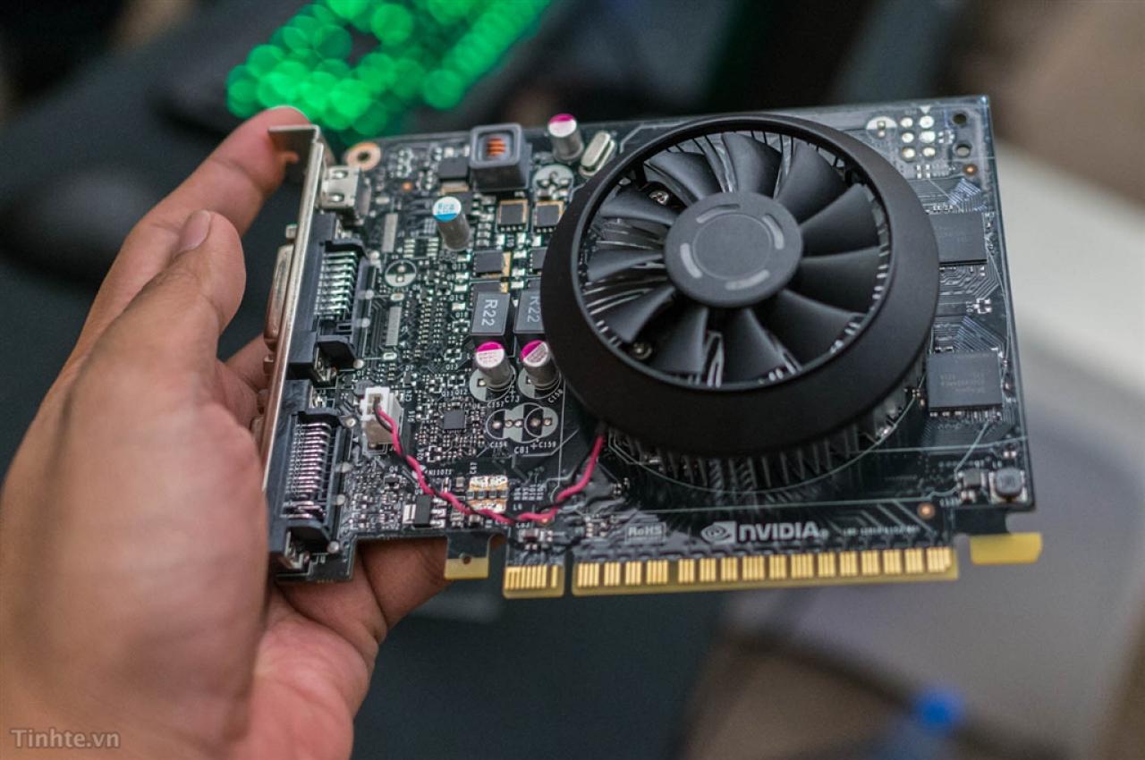 [15/02/2014] Nvidia Maxwell: Angeblich offizielle Folien zeigen Spezifikationen von Geforce GTX 750 und GTX 750 Ti - 800er-Serie kommt in der zweiten Jahreshälfte (4)