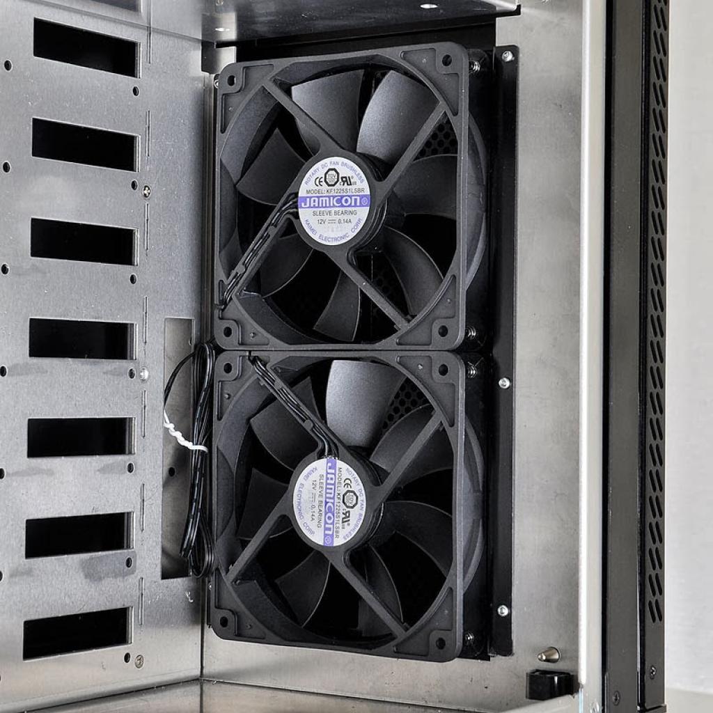 [12/02/2014] Lian Li PC-B16 und PC-A61 (7)