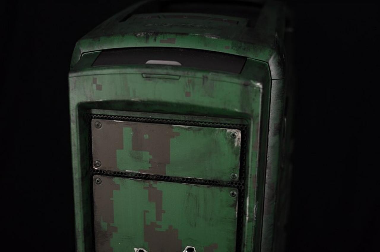 [03/02/2014] Casemod in unter zehn Stunden: Cooler Master CM Storm Scout 2 Advanced in Militär-Optik (23)