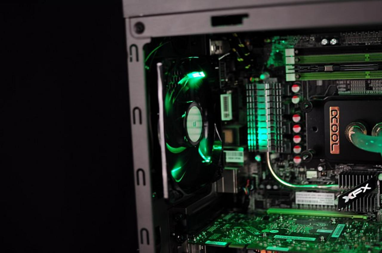 [03/02/2014] Casemod in unter zehn Stunden: Cooler Master CM Storm Scout 2 Advanced in Militär-Optik (29)