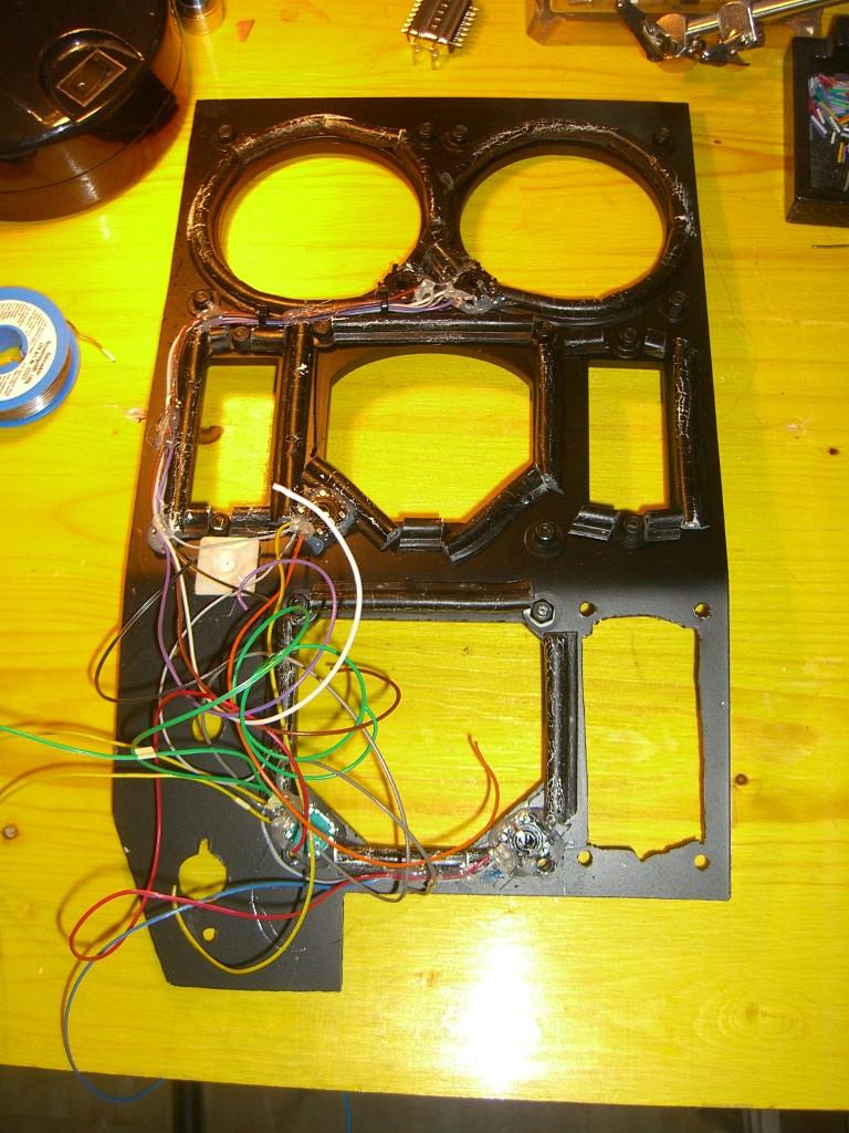 [07/02/2014] Selbst gebautes Jetcockpit im Wohnzimmer: PCGHX-Mitglied kuhprah im Community-Porträt (14)