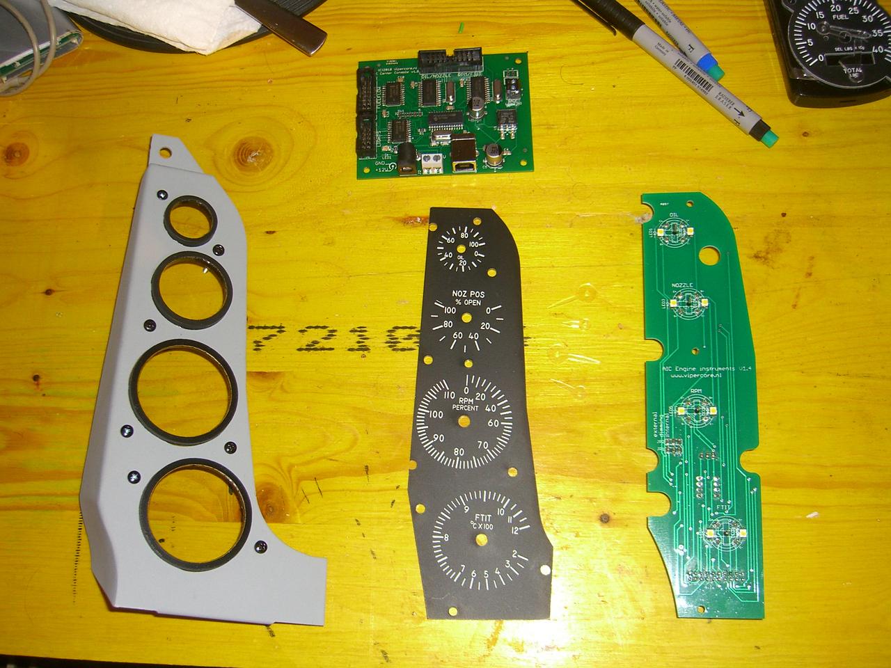[07/02/2014] Selbst gebautes Jetcockpit im Wohnzimmer: PCGHX-Mitglied kuhprah im Community-Porträt (22)