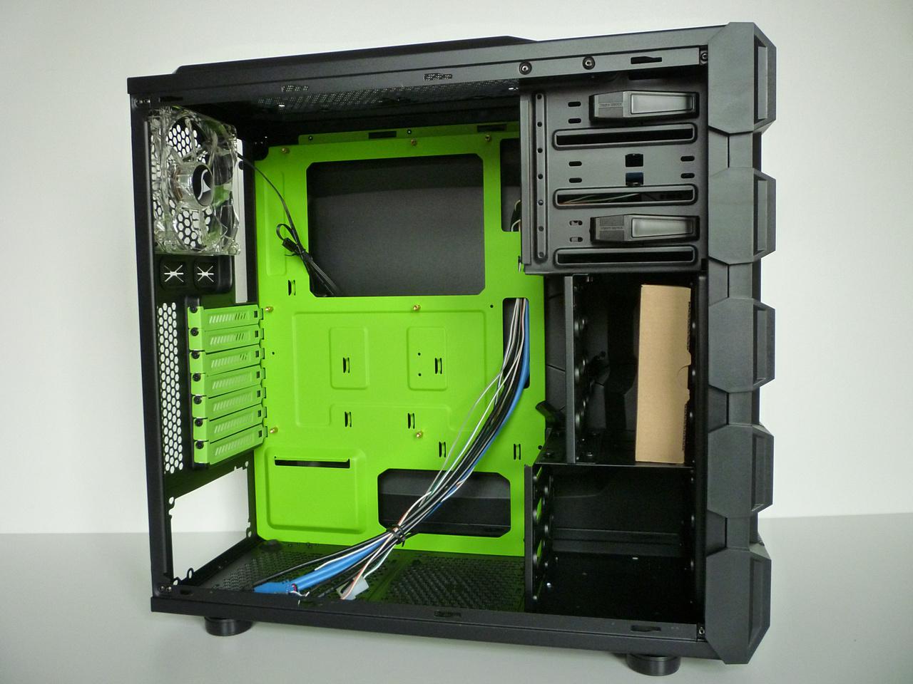 [04/02/2014] Sharkoon BD28: Test des Midi-Towers im PCGHX-Forum (11)