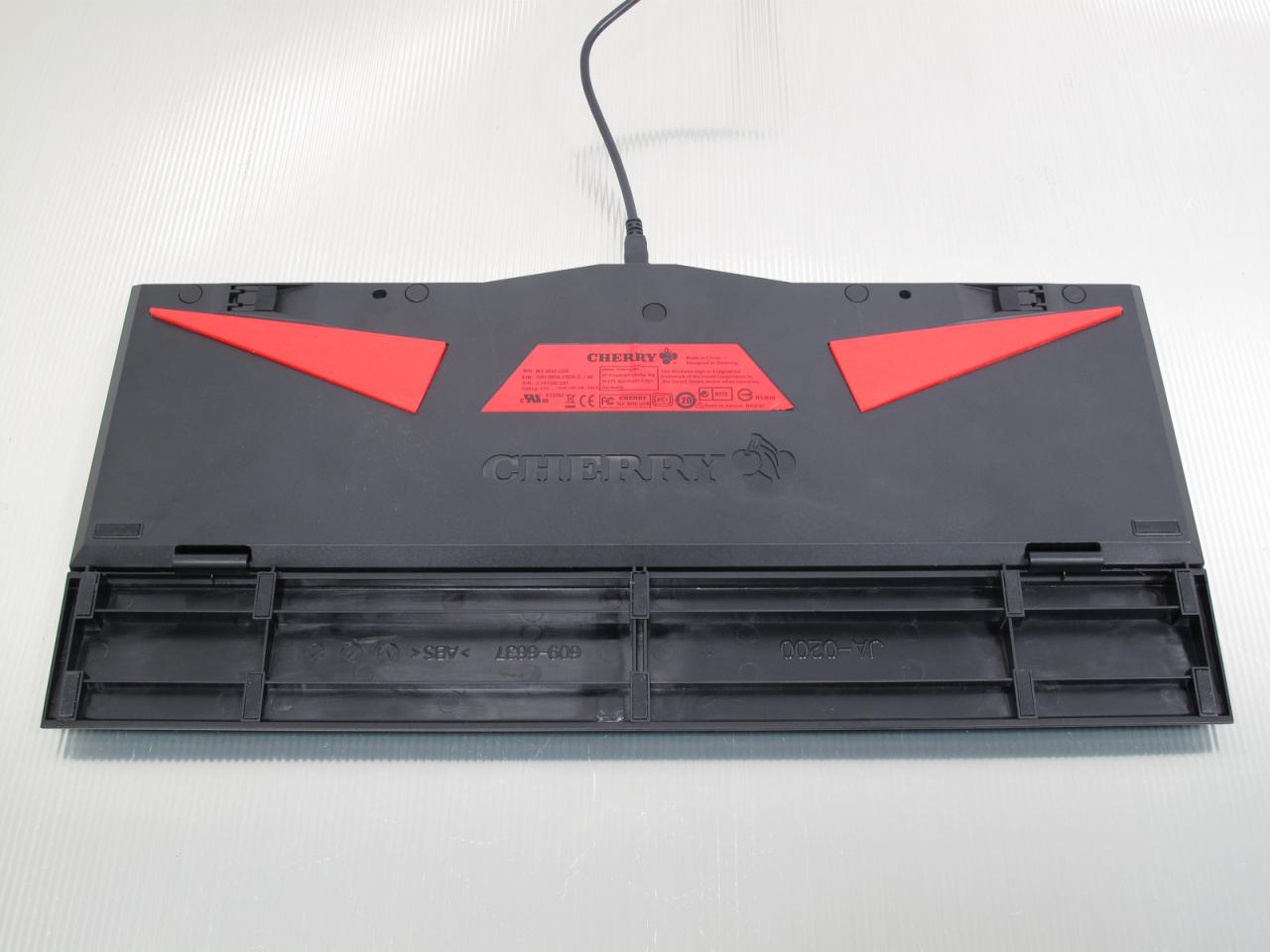 [05/02/2014] Cherry MX Board 3.0: Ist das mechanische Keyboard mit seltenen flachen Notebook-Tastenkappen ein guter Spielpartner? (6)
