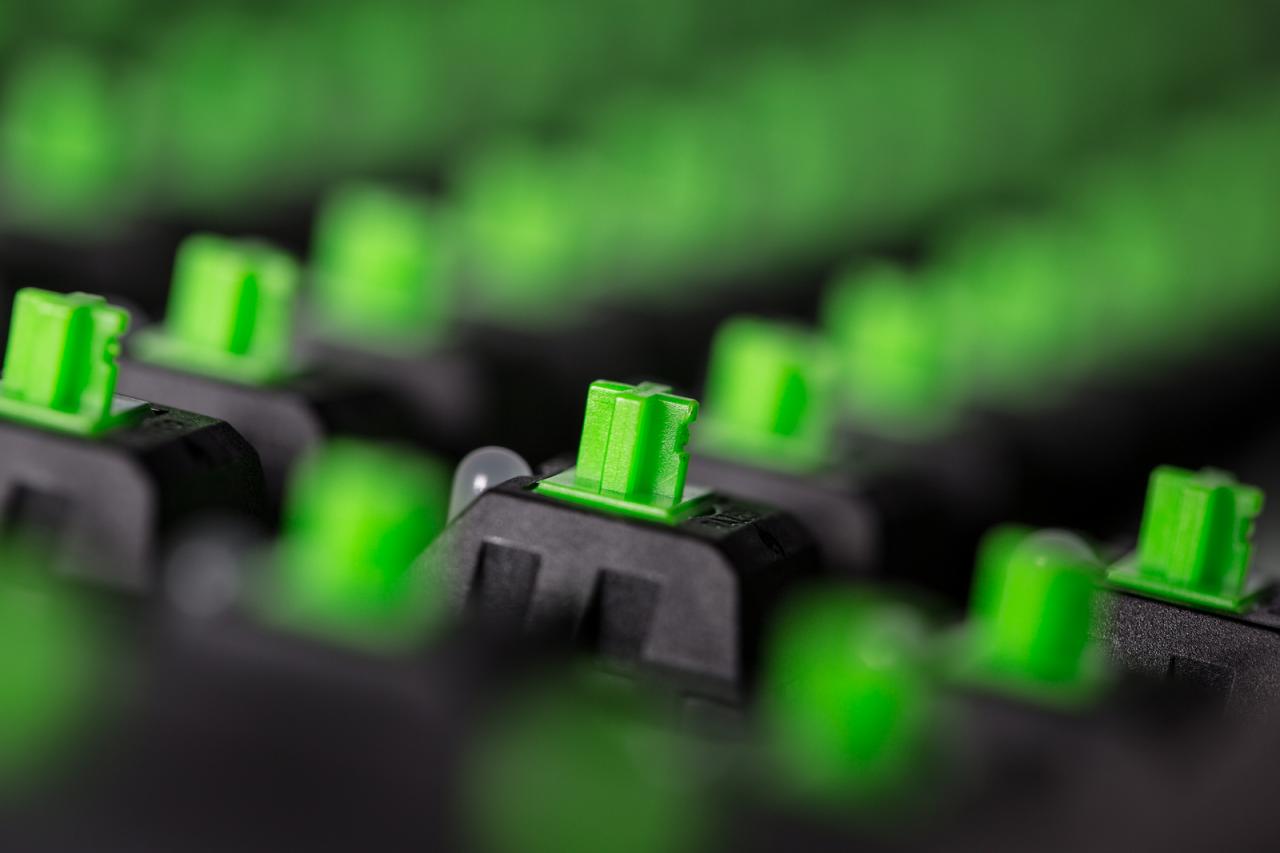 [11/03/2014] Razer Black Widow 2014: Die Neuauflage des Razer-Mechanik-Flaggschiffs mit Schaltern aus eigenem Hause im Test
