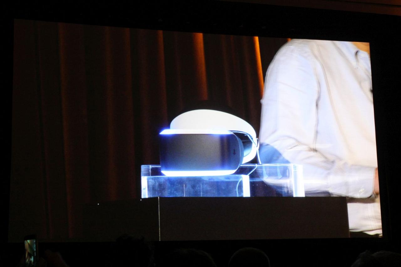 [19/03/2014] Sony führt Project Morpheus auf der GDC 2014 vor (Bild: PCGH) (14)