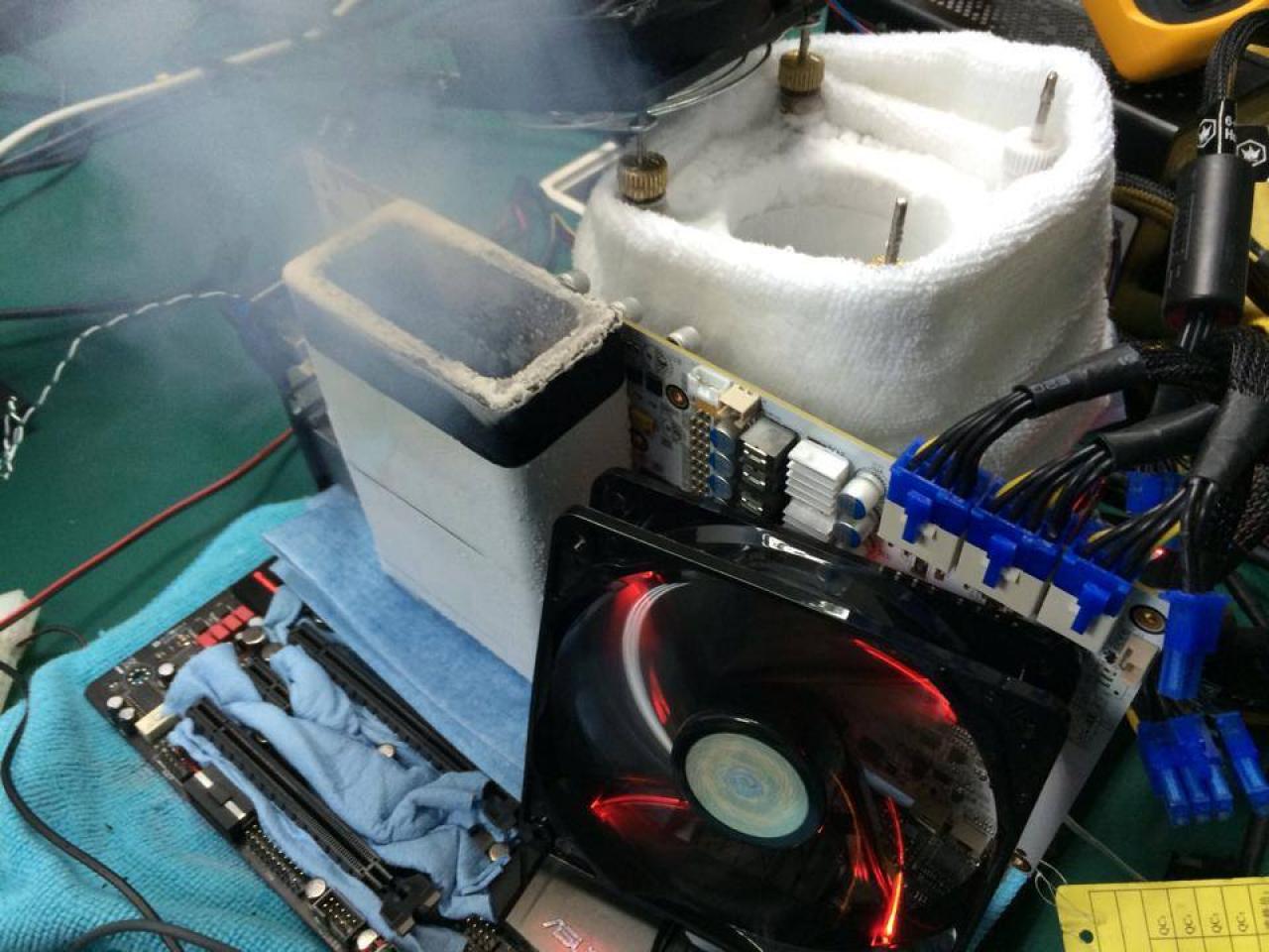 [10/03/2014] Galaxy Geforce GTX 780 Ti HOF V20: Firestrike-Rekorde mit 1.886 MHz GPU-Takt gebrochen (1)