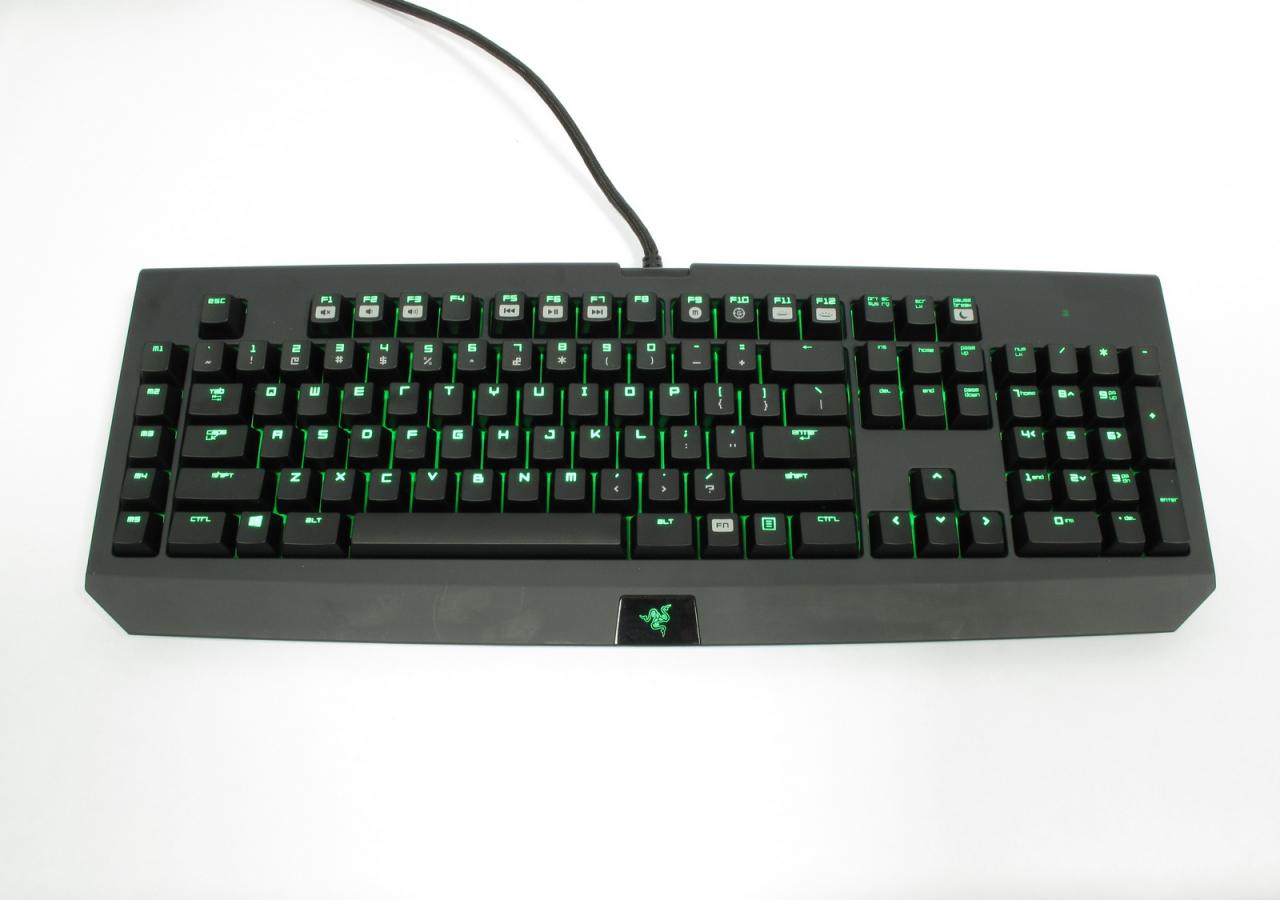 [11/03/2014] Razer Black Widow Ultimate 2014 Stealth Edition: Die Neuauflage des mechanischen Leisetreters mit orangenen Razer-Schaltern im Test
