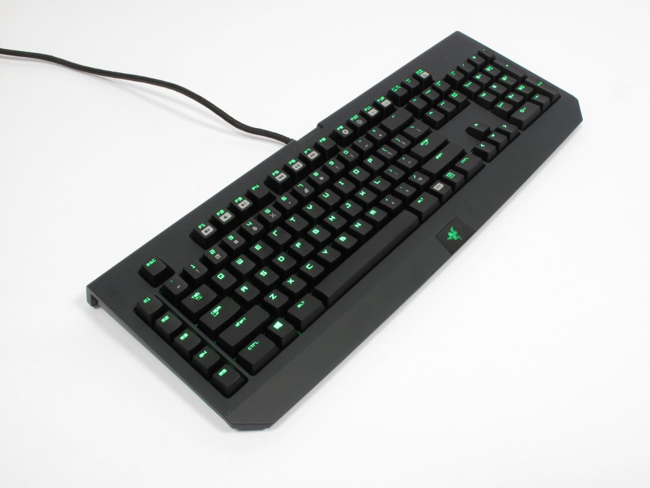 [11/03/2014] Razer Black Widow Ultimate 2014 Stealth Edition: Die Neuauflage des mechanischen Leisetreters mit orangenen Razer-Schaltern im Test