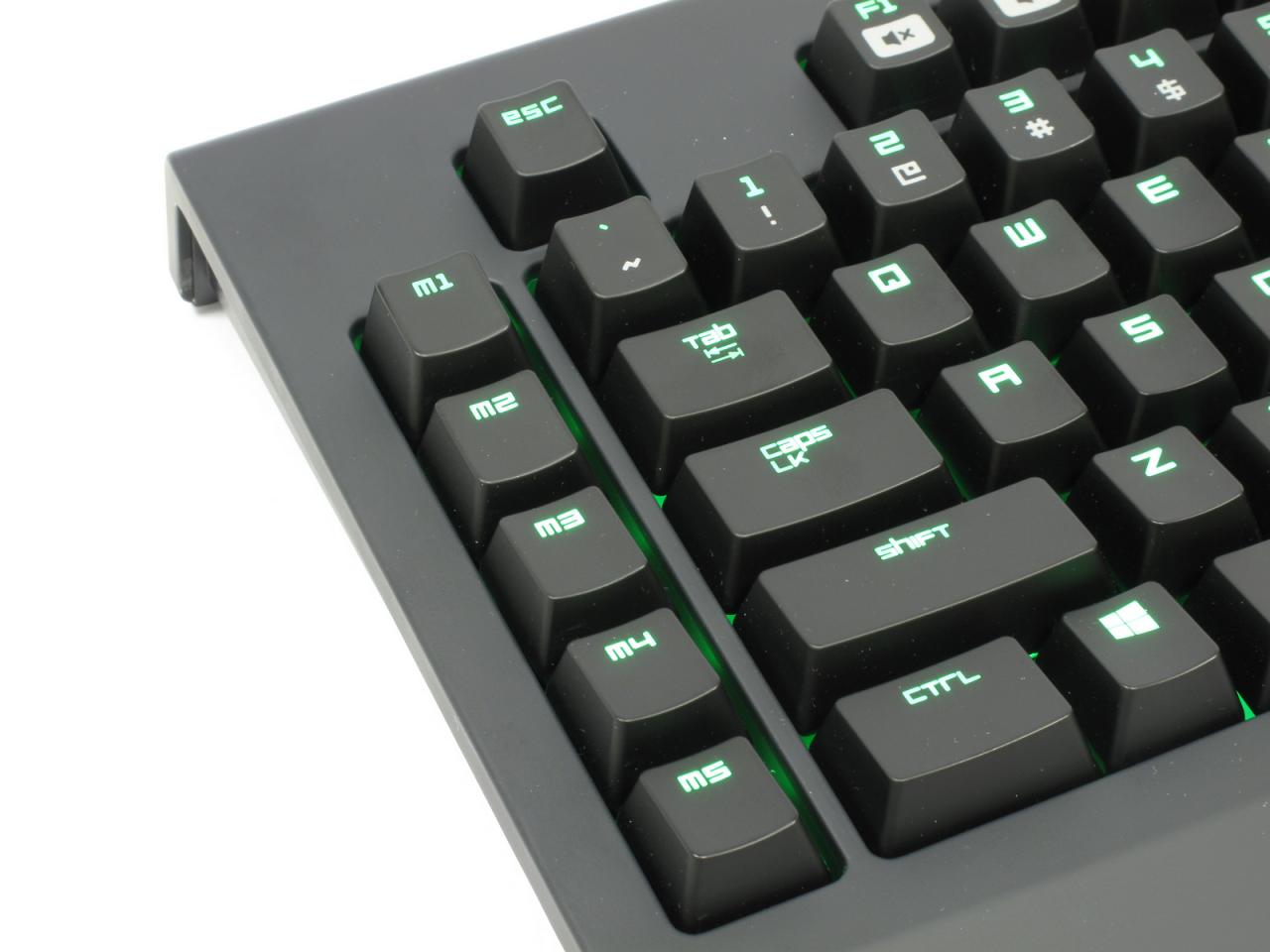 [11/03/2014] Razer Black Widow Ultimate 2014 Stealth Edition: Die Neuauflage des mechanischen Leisetreters mit orangenen Razer-Schaltern im Test
