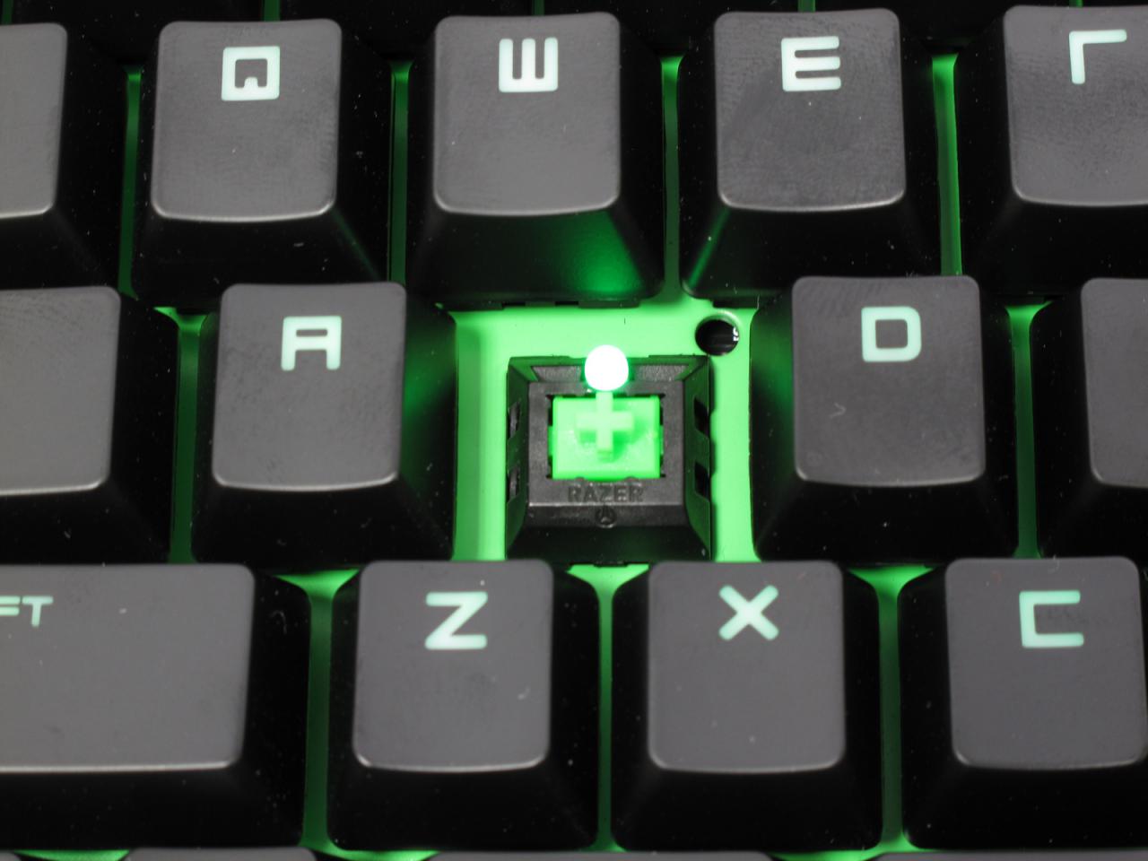 Razer Black Widow 2014: Die Neuauflage des Razer-Mechanik-Flaggschiffs mit Schaltern aus eigenem Hause im Test
