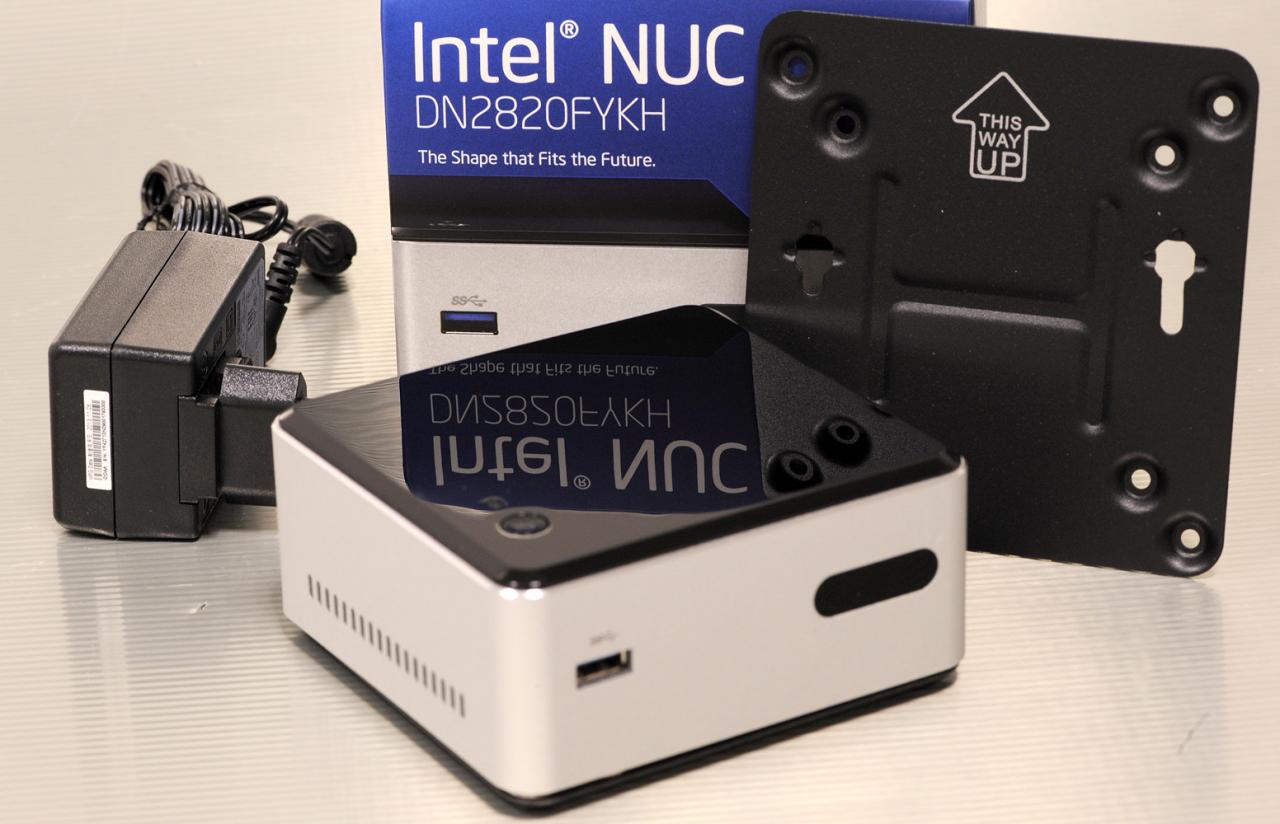 [06/03/2014] Intel NUC DN2820FYKH