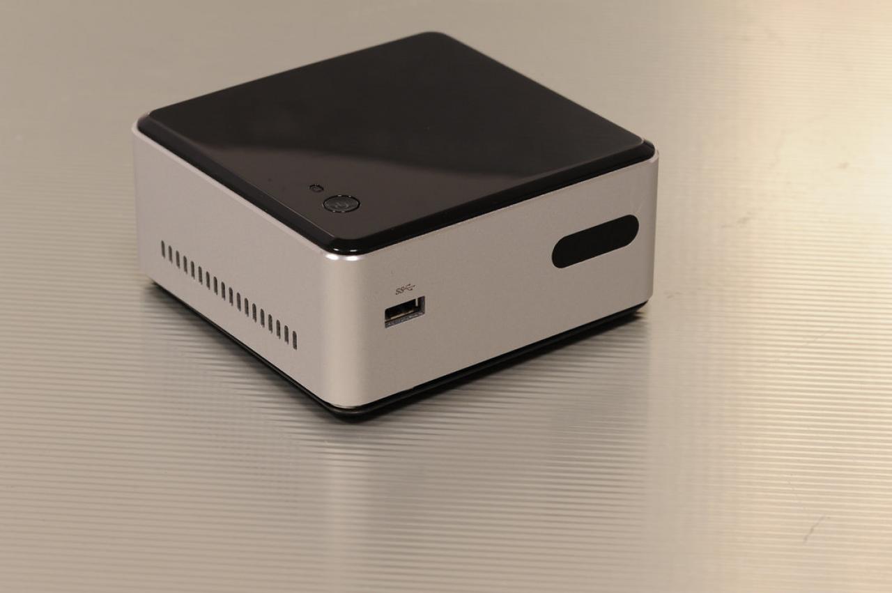 [06/03/2014] Intel NUC DN2820FYKH Celeron N2820 Silvermont 13