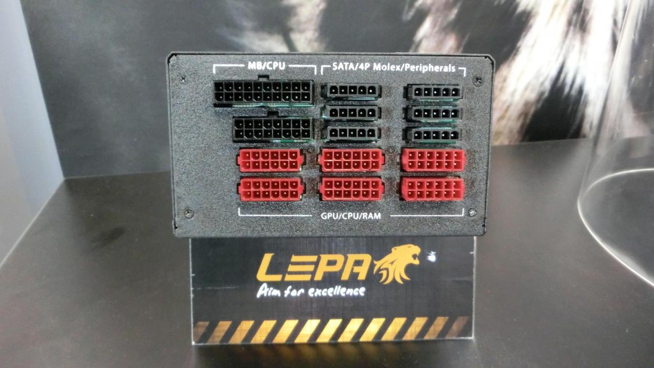 [12/03/2014] Lepa P1700: Stärkstes ATX-Netzteil mit sechs 12-Volt-Schienen auf der Cebit (3)