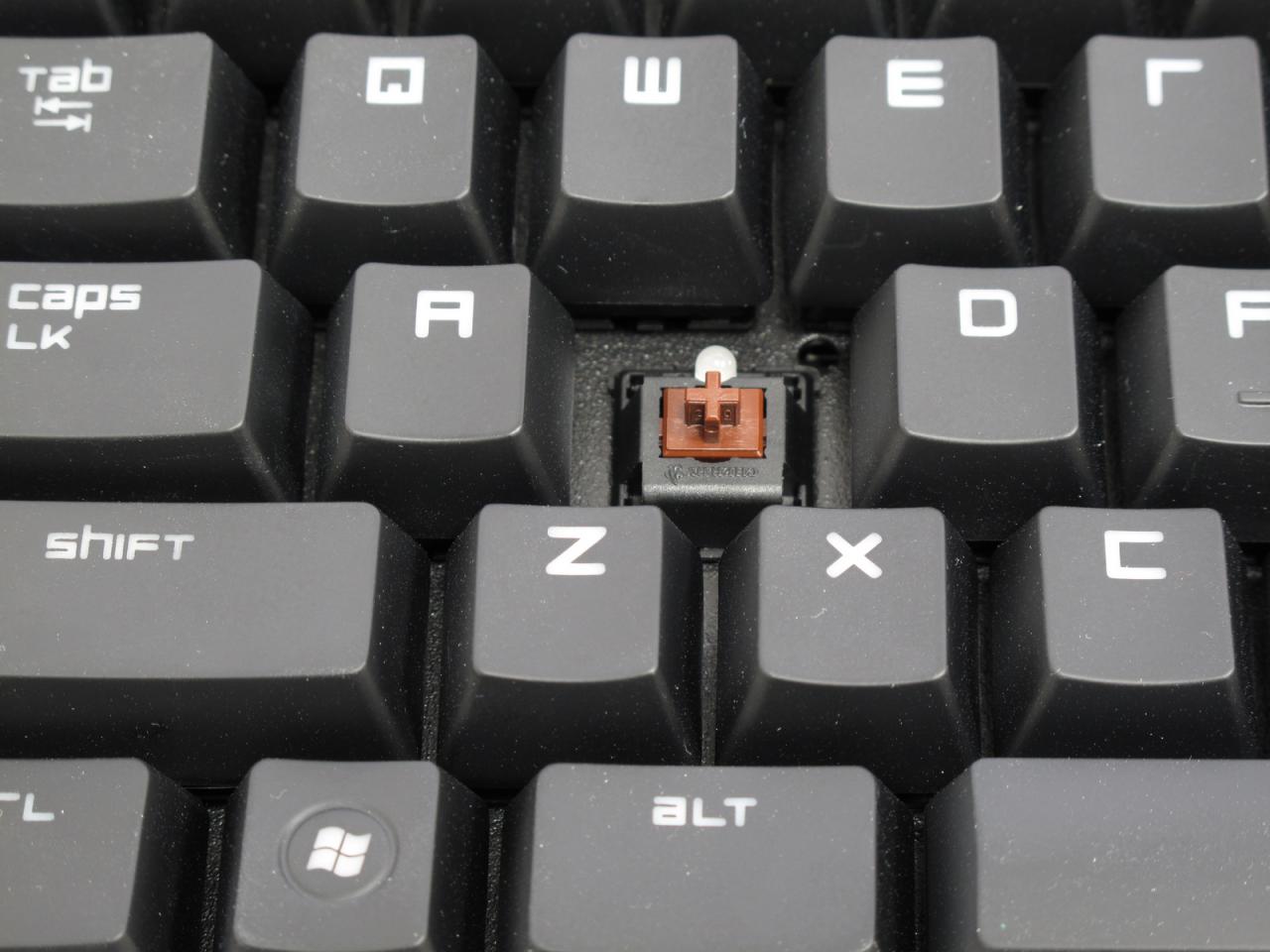 Razer Black Widow Ultimate 2014 Stealth Edition: Die Neuauflage des mechanischen Leisetreters mit orangenen Razer-Schaltern im Test