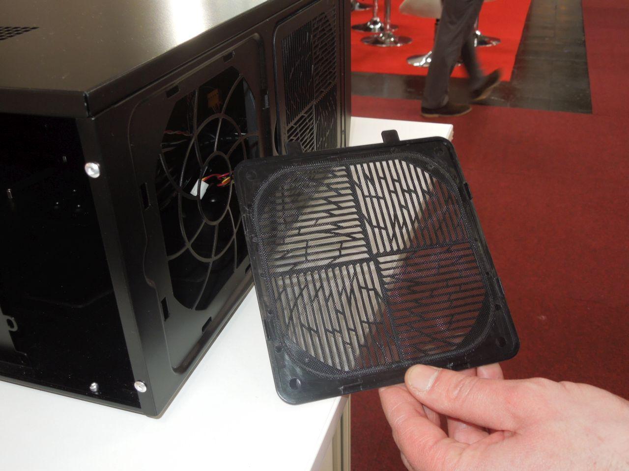 [10/03/2014] Silverstone Cebit 2014 18 