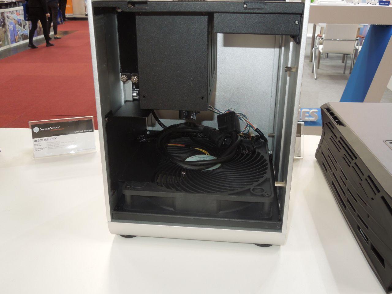 [10/03/2014] Silverstone Cebit 2014 27 