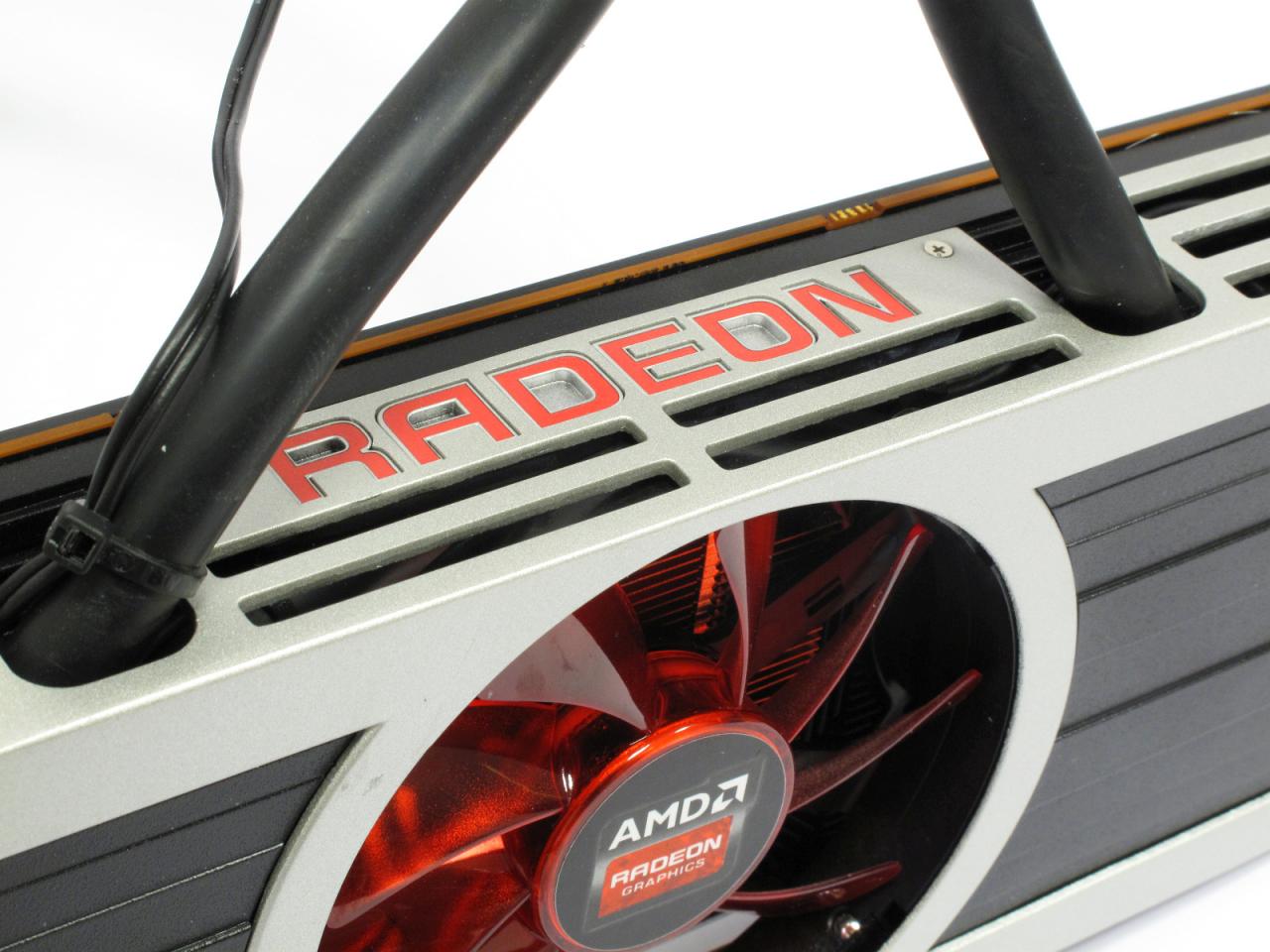 [08/04/2014] AMD Radeon R9 295 X2 12