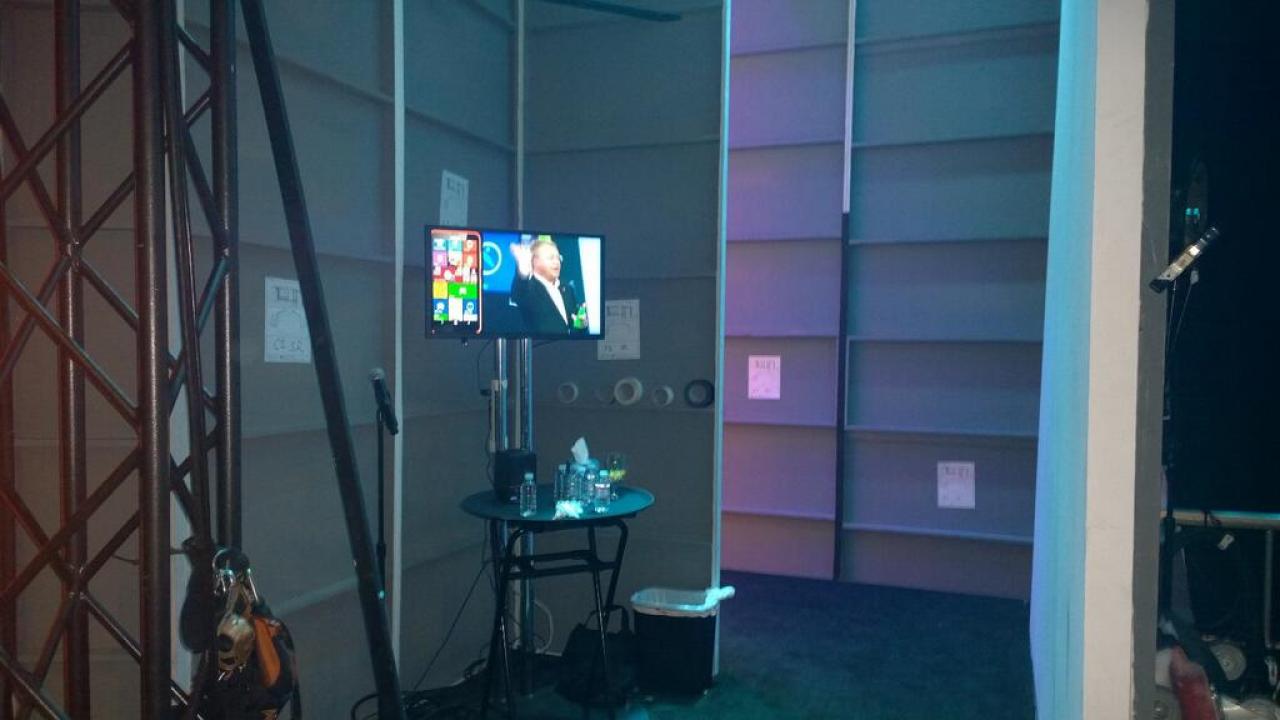 [02/04/2014] Backstage-Foto vom CEO Satya Nadella