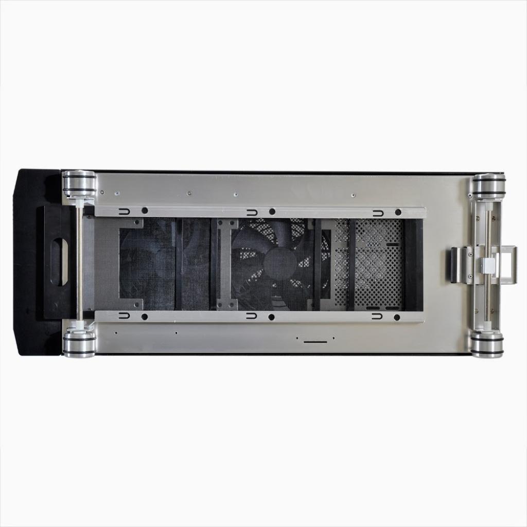 [15/04/2014] Lian Li PC-V2130 (24)
