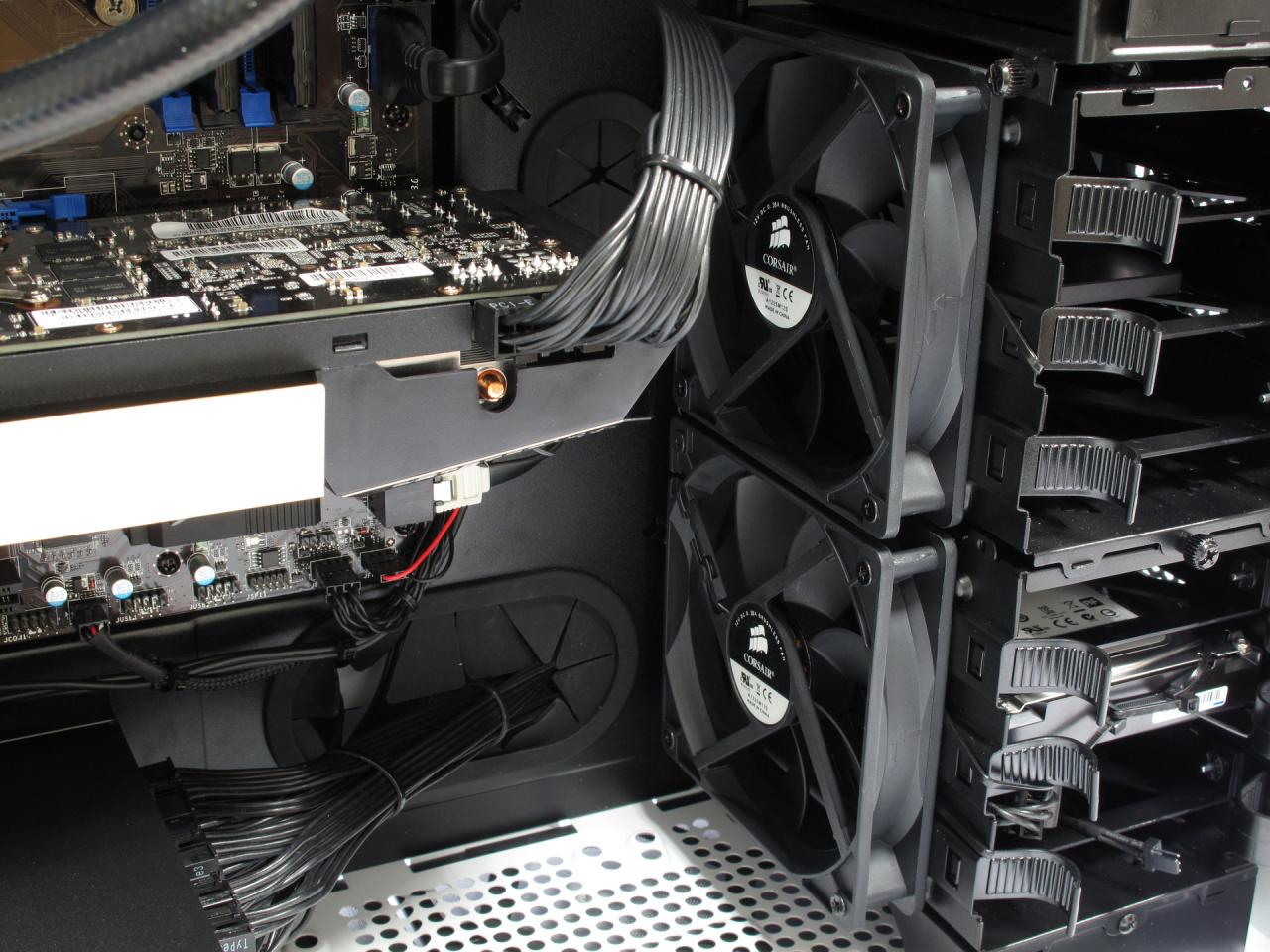 [09/04/2014] Mifcom Titanfall Official Gaming PC Gold: Der offizielle Titanfall-Präsentations-PC im Leistungstest (10)