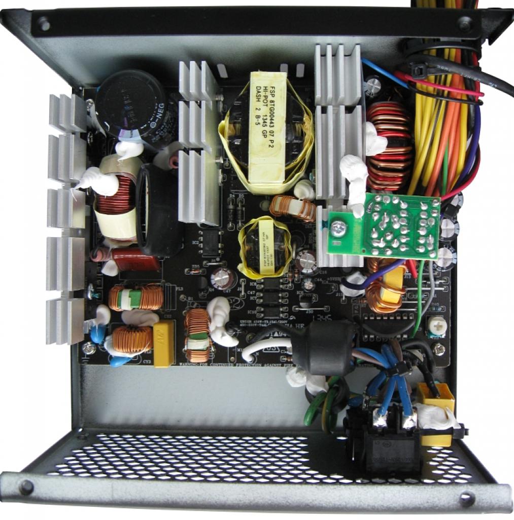 [29/04/2014] Antec VP450P (2)