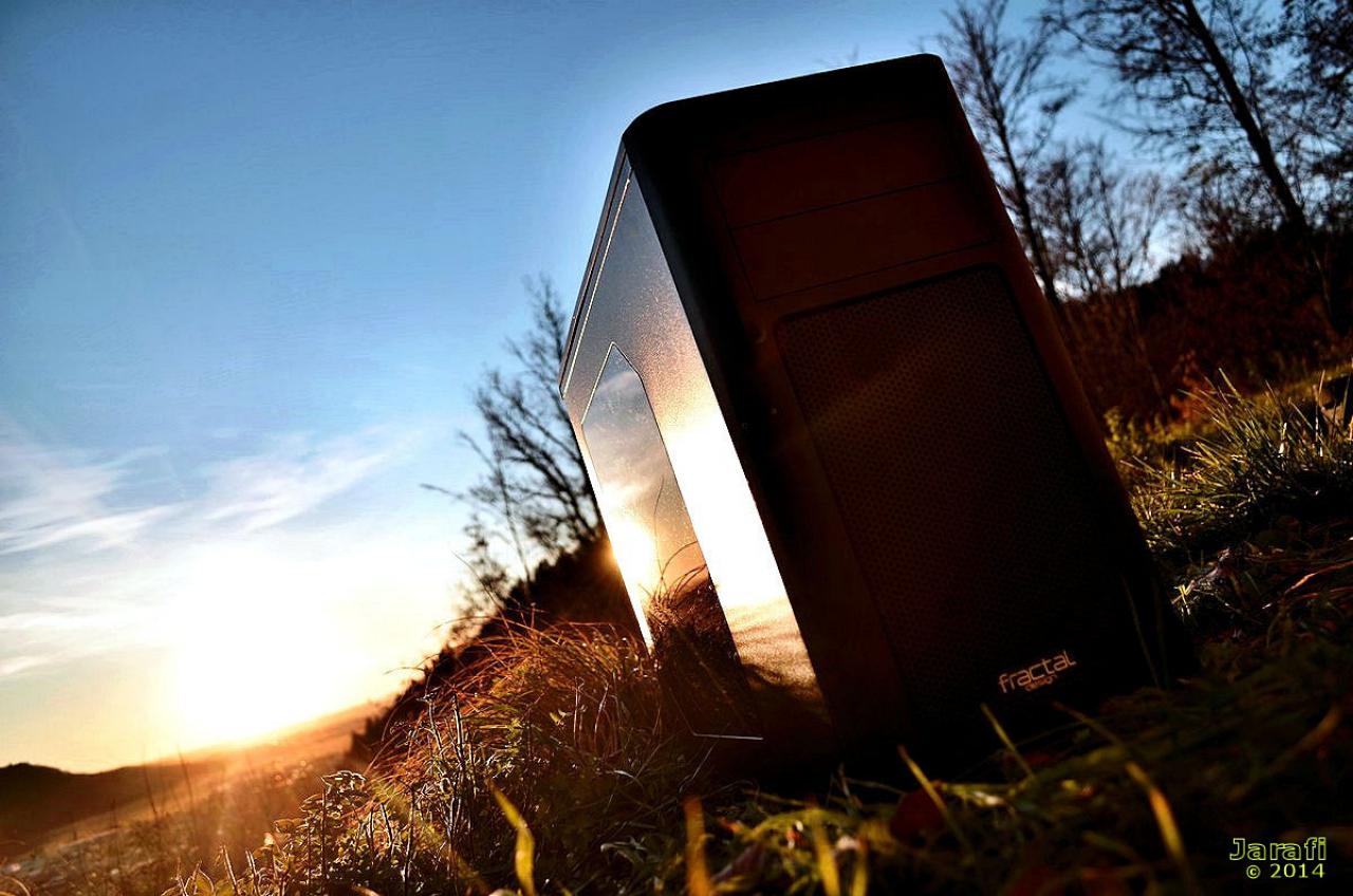 [09/04/2014] Fractal Design Arc Mini R2 (5)