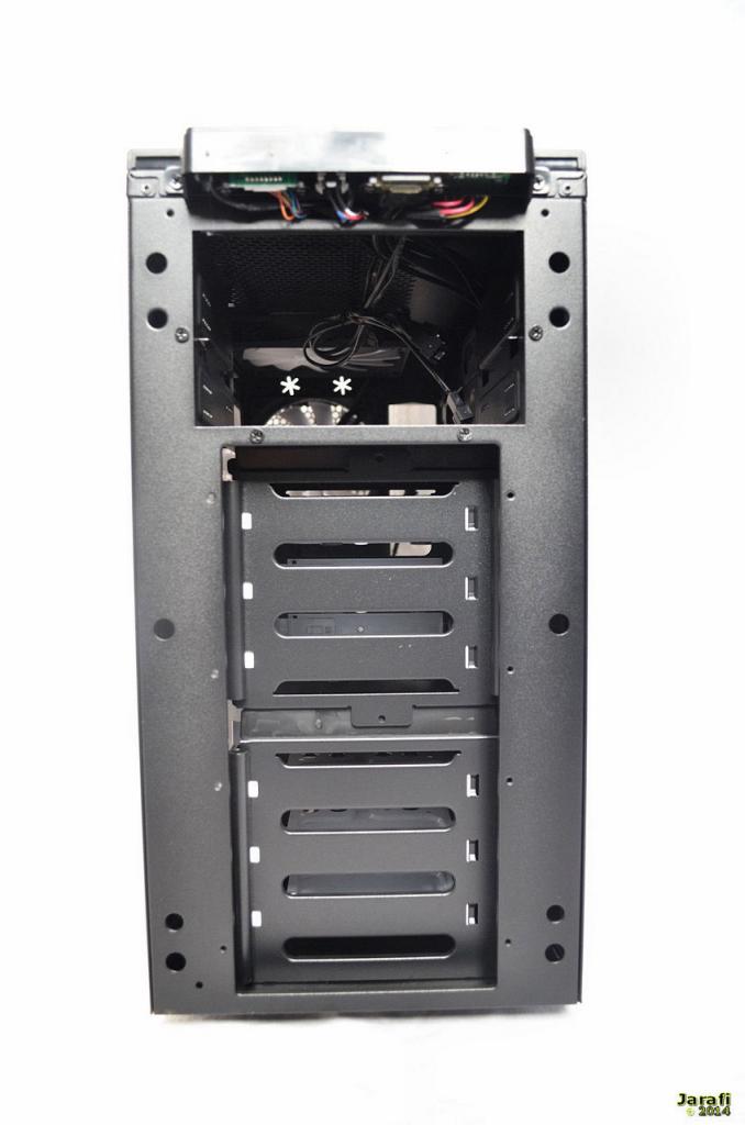 [09/04/2014] Fractal Design Arc Mini R2 (19)