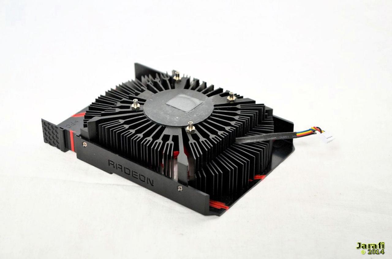 [28/04/2014] Radeon R7 260X (12)