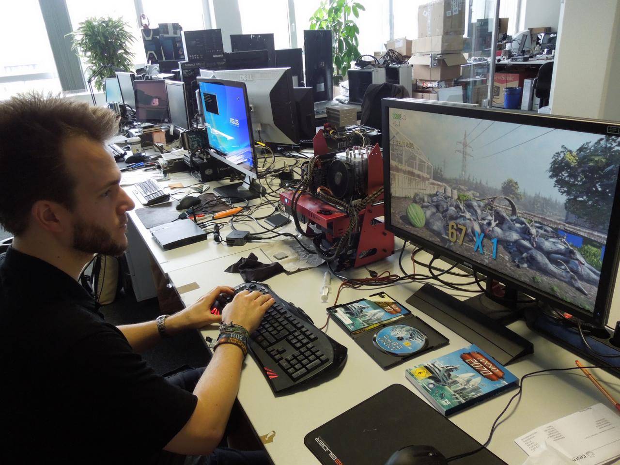 [11/04/2014] Und hier haben wir den ultimativen Beweis dafür, dass Raff diese Woche an nichts anderes mehr denken konnte als an den hier schon fast viel zu oft erwähnten Goat Simulator. Und da ihm 