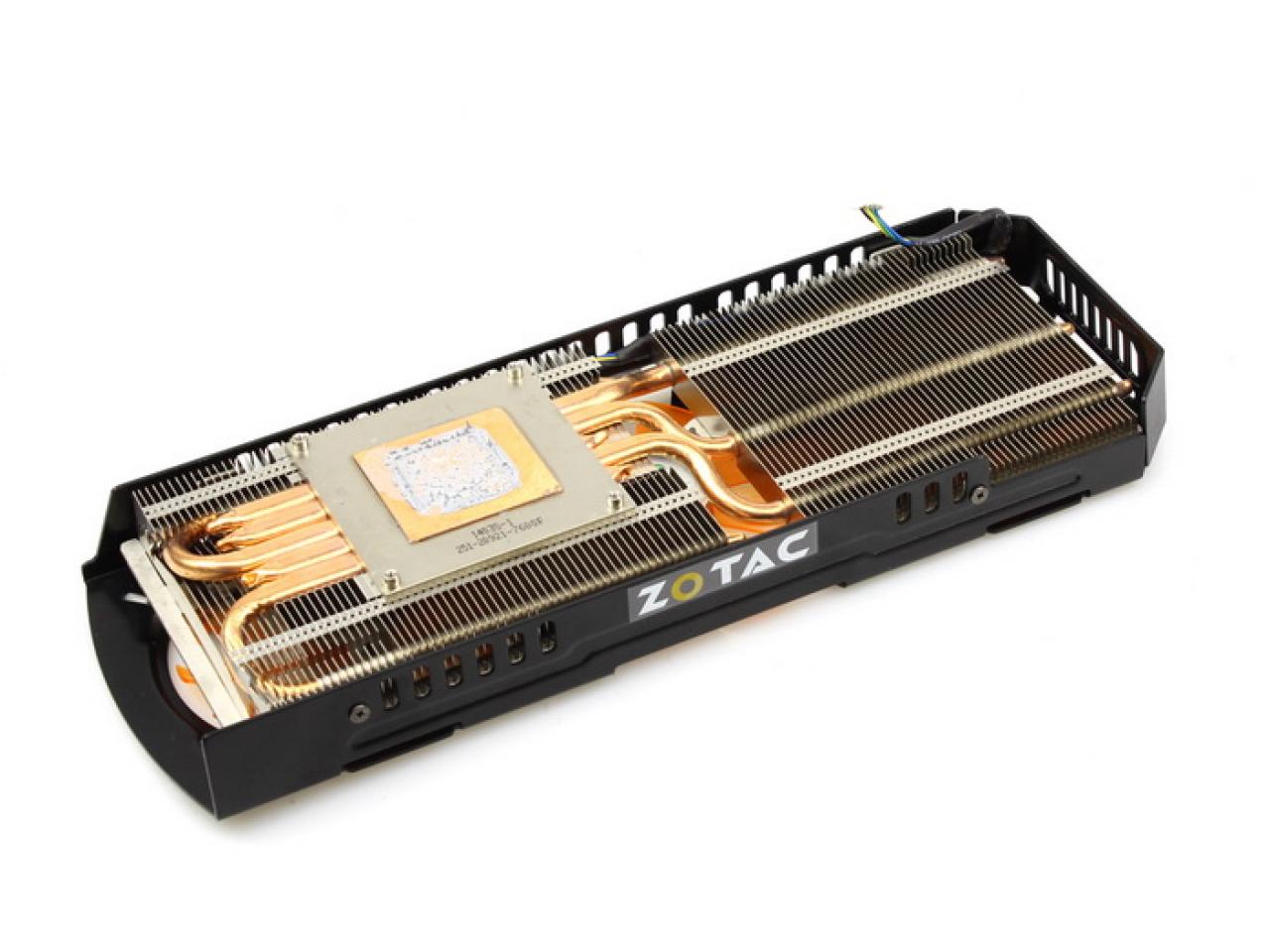 [02/04/2014] Zotac verbaut auf seiner neuen Grafikkarte eine bisher unbekannte Revision des GK110-Grafikchips. (2)