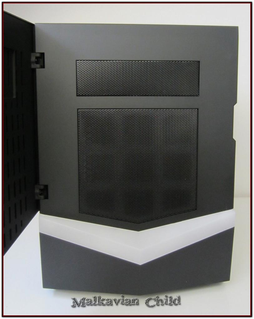 [27/05/2014] Bitfenix Colossus M Micro-ATX (2)
