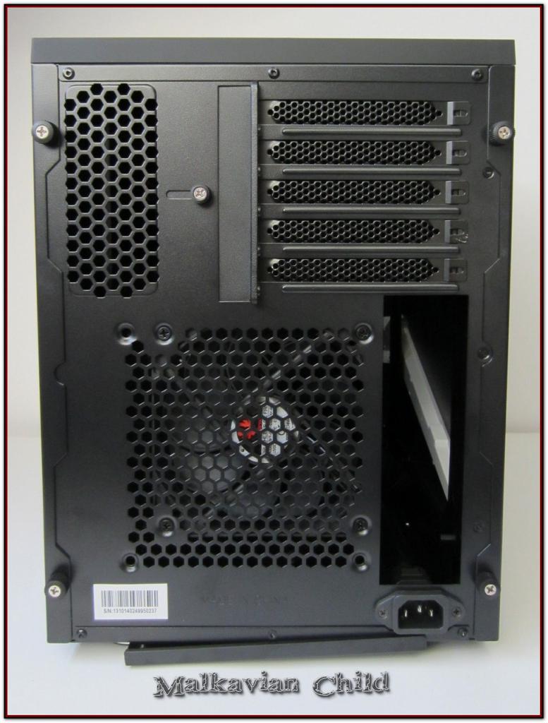 [27/05/2014] Bitfenix Colossus M Micro-ATX (5)